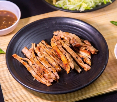 Tìm đâu địa chỉ ăn bánh cuốn ngon ở đâu an toàn vệ sinh tại TpHCM?