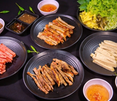 Đâu là cơ sở bán bánh cuốn ngon quận Bình Thạnh an toàn vệ sinh thực phẩm?